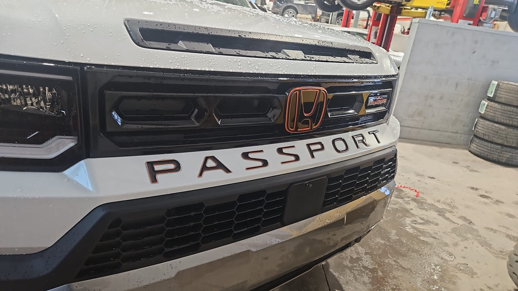 2-Tone Hood and Tailgate Logo Kit for 2026 Honda Passport — 2