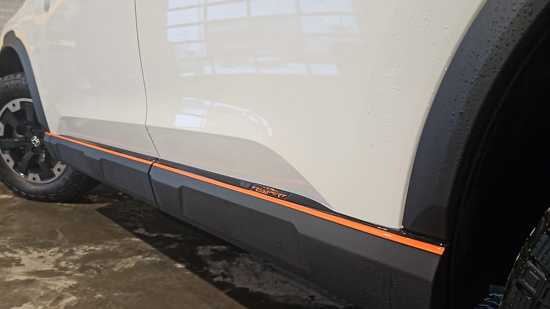 Rocker Trims (2Tone) for 2026 Honda Passport — 2