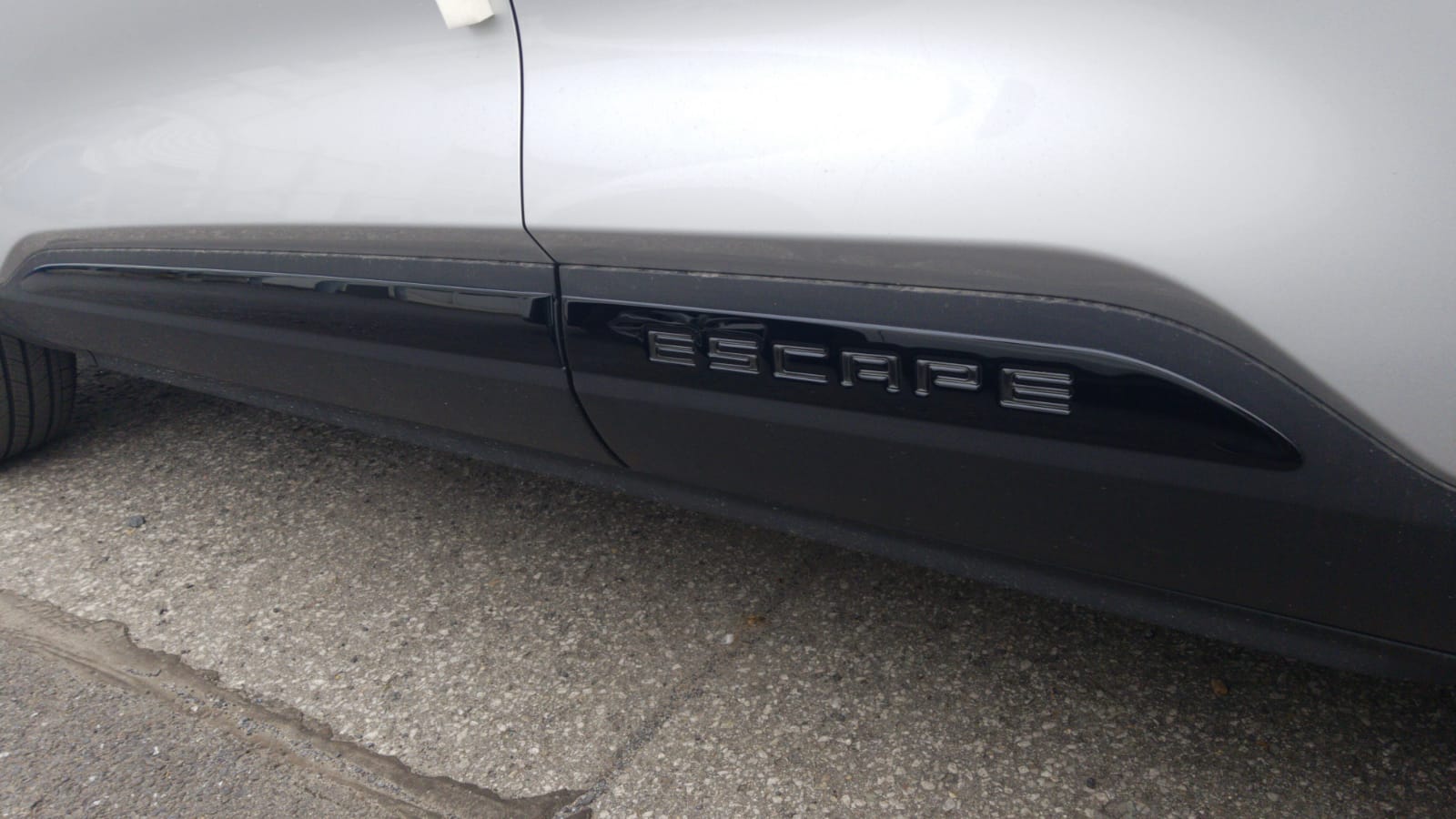 Rocker Trim Kit for 2020-2022 Ford Escape — 2