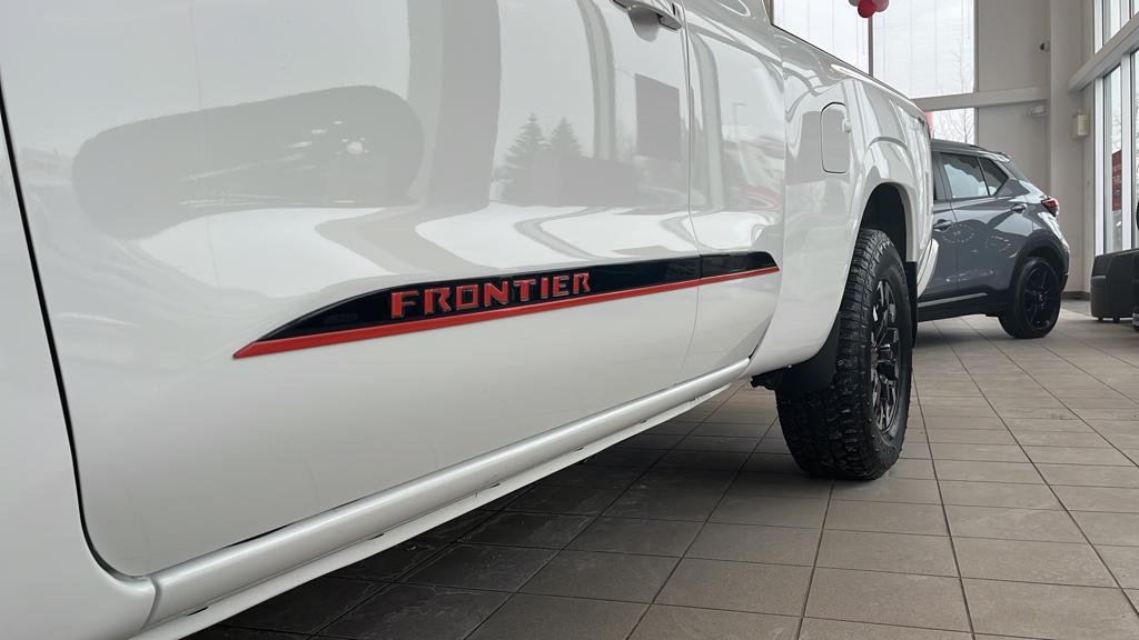 2-Tone Groove Trims for 2022-2026 Nissan Frontier (King Cab) — 3