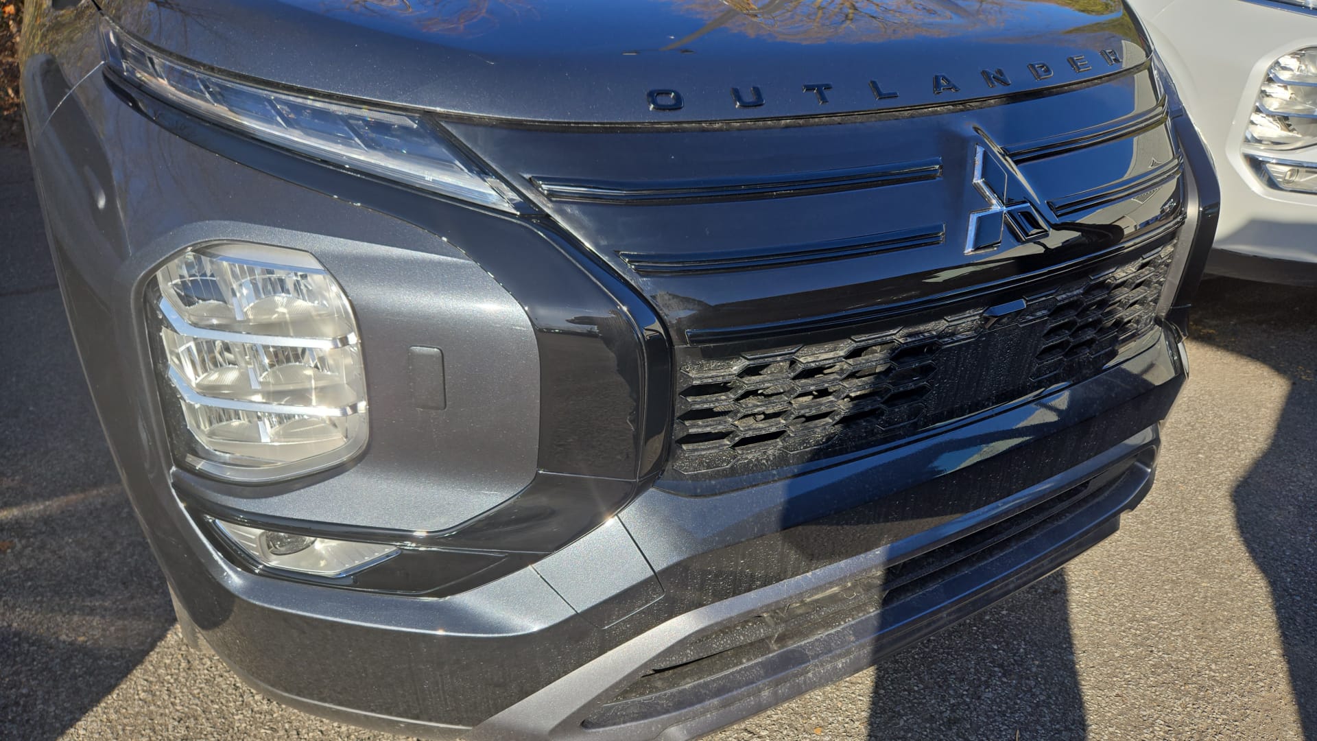 Front Fascia Trim (with Fog Lights) for 2022-2026 Mitsubishi Outlander — 3