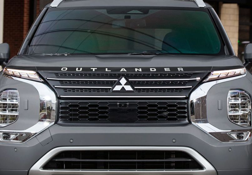 Hood Protector w/ Logo for 2022-2026 Mitsubishi Outlander — 5