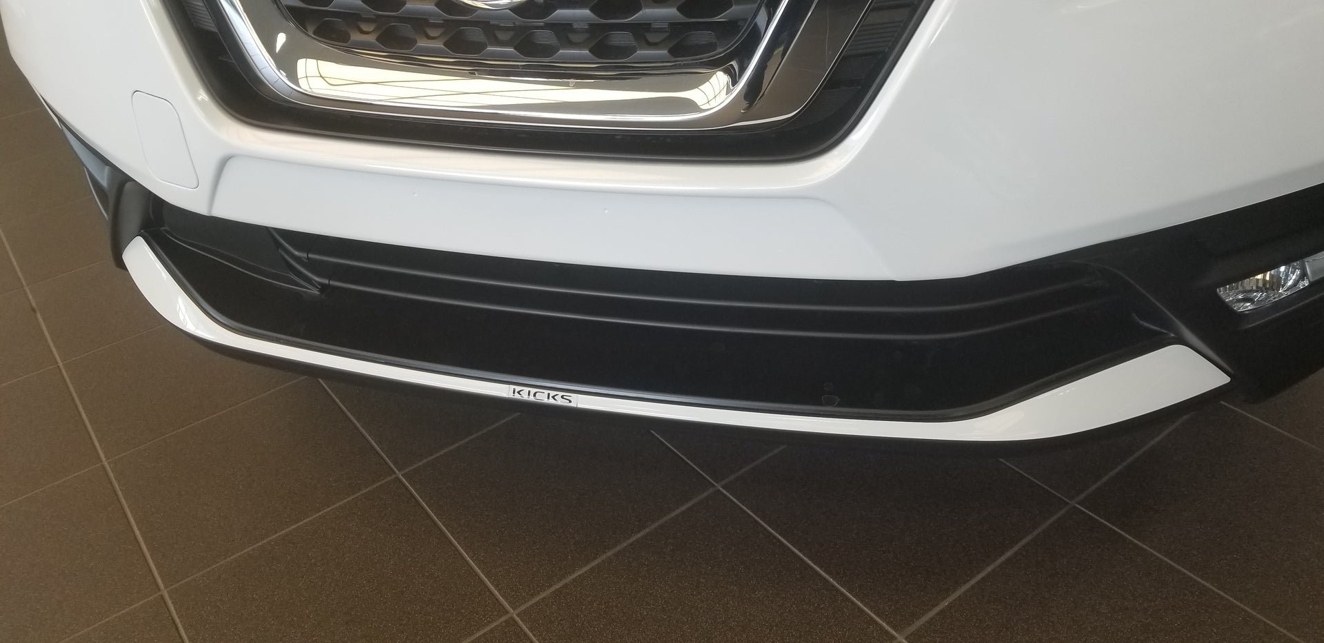 Rocker Trim Kit for 2018-2020 Nissan Kicks — 5