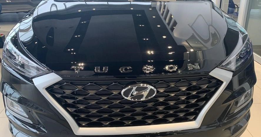 Hood Protector w/ Logo for 2016-2021 Hyundai Tucson — 2